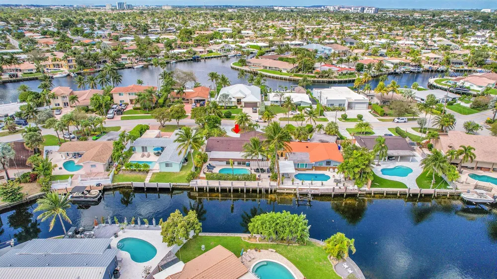 1080 SE 9TH AVENUE Pompano Beach, FL 33060