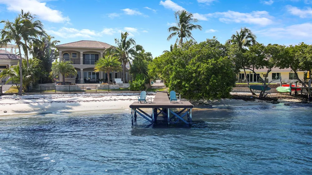 631 Lakeside Harbor Boynton Beach, FL 33435
