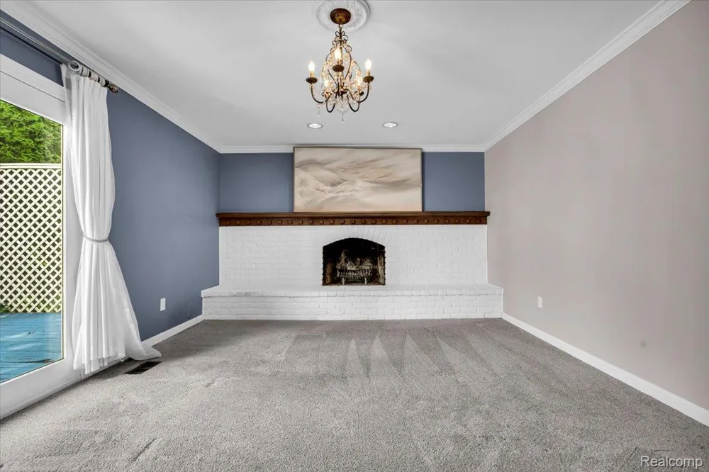 4158 Cherrywood Drive Troy City, MI 48098