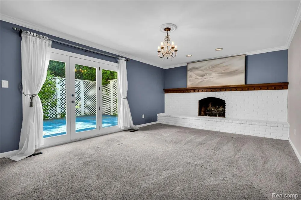 4158 Cherrywood Drive Troy City, MI 48098