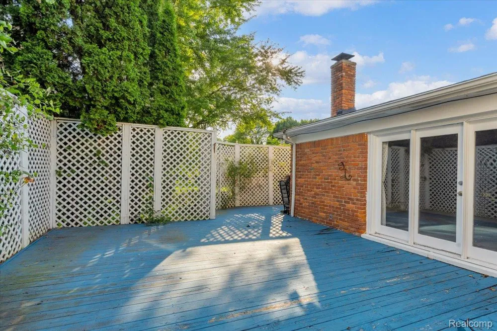 4158 Cherrywood Drive Troy City, MI 48098
