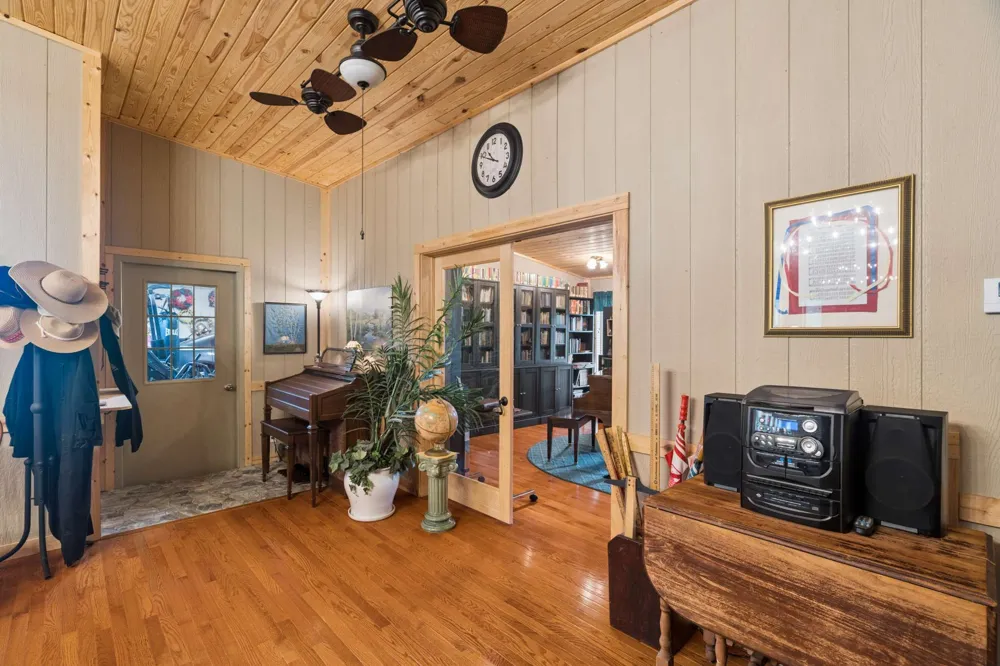 16694 Cainsville Rd Lascassas, TN 37085