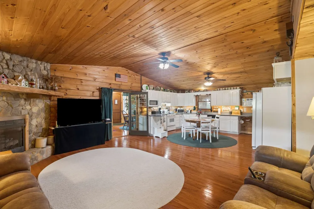 16694 Cainsville Rd Lascassas, TN 37085