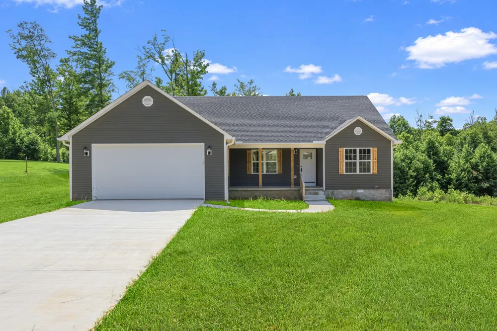 435 Old Huntingdon Lexington, TN 38351