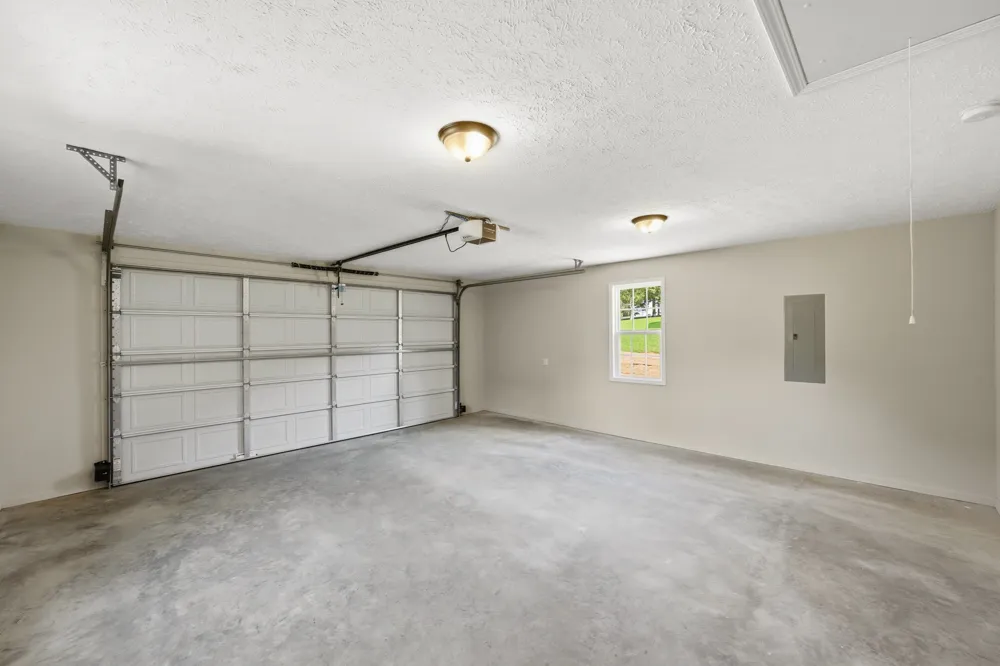 435 Old Huntingdon Lexington, TN 38351