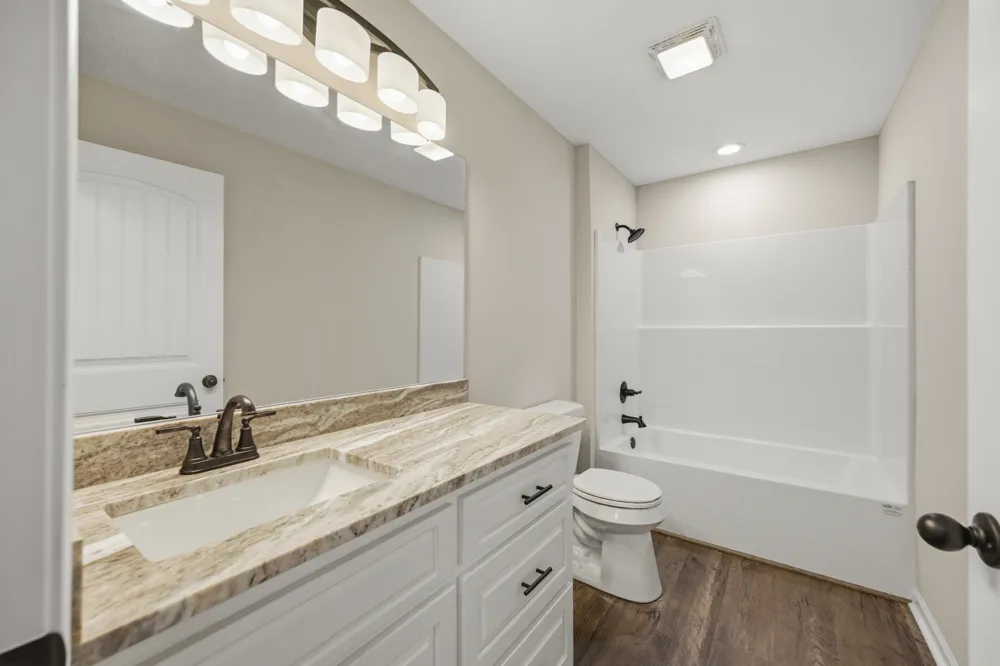 435 Old Huntingdon Lexington, TN 38351