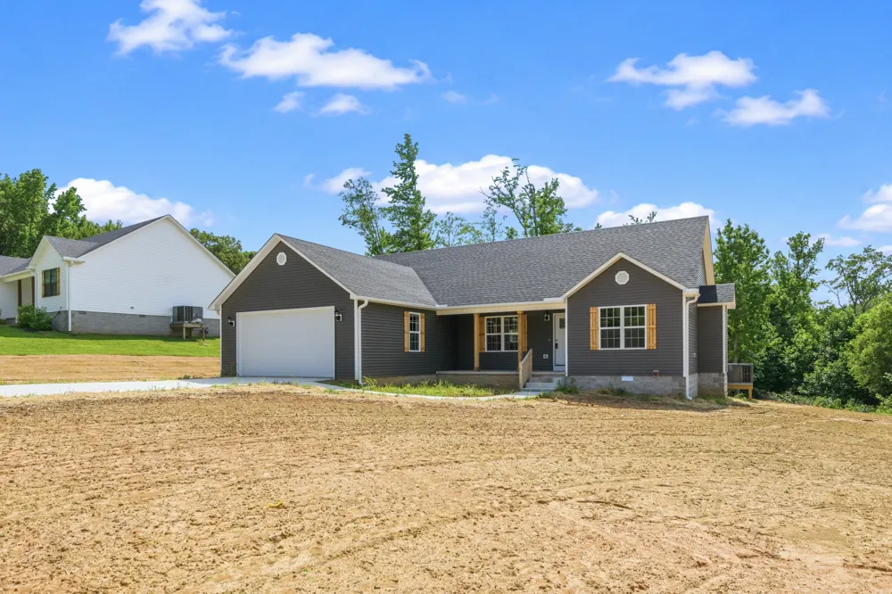 435 Old Huntingdon Lexington, TN 38351