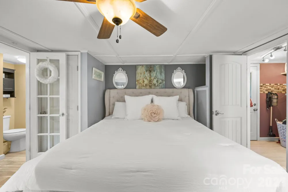 125 Ice Hollow Road Zirconia, NC 28790
