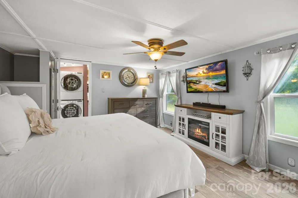 125 Ice Hollow Road Zirconia, NC 28790