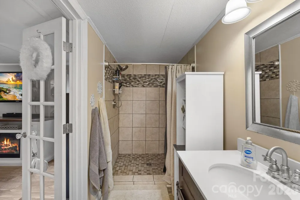125 Ice Hollow Road Zirconia, NC 28790