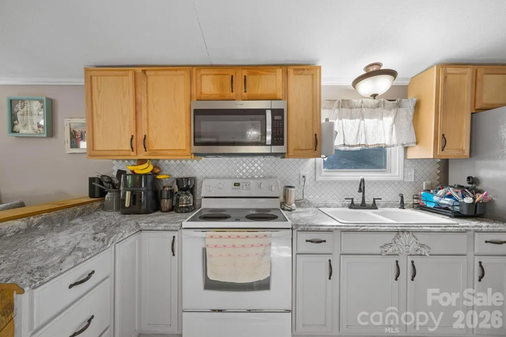 125 Ice Hollow Road Zirconia, NC 28790