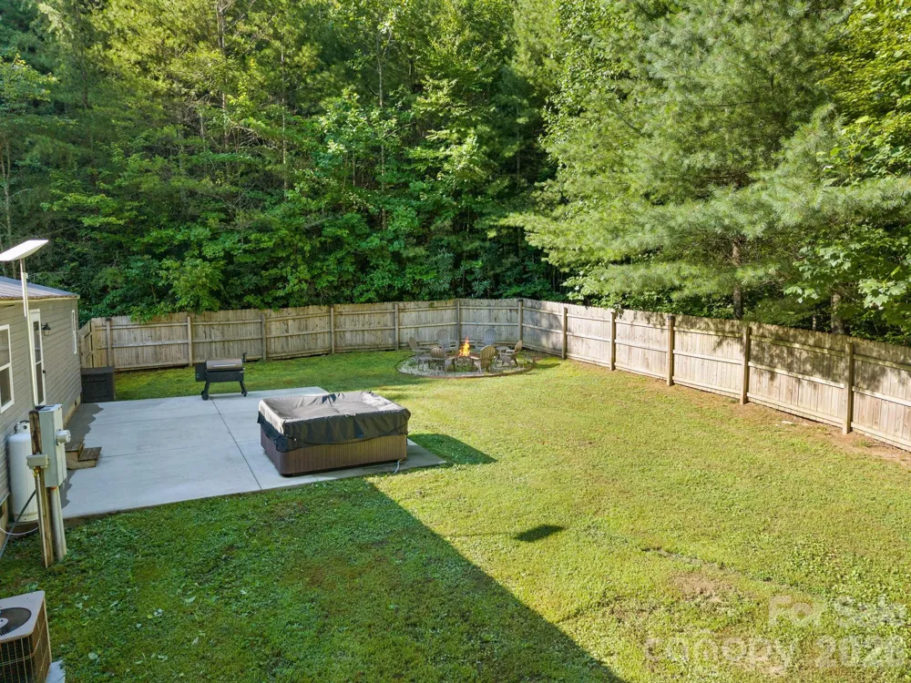 125 Ice Hollow Road Zirconia, NC 28790