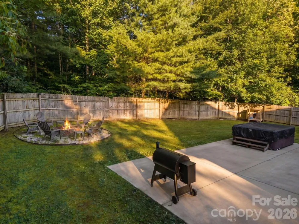 125 Ice Hollow Road Zirconia, NC 28790