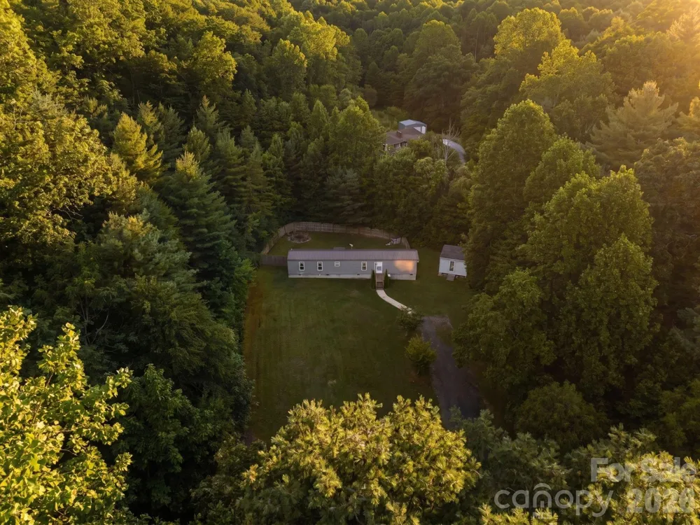 125 Ice Hollow Road Zirconia, NC 28790