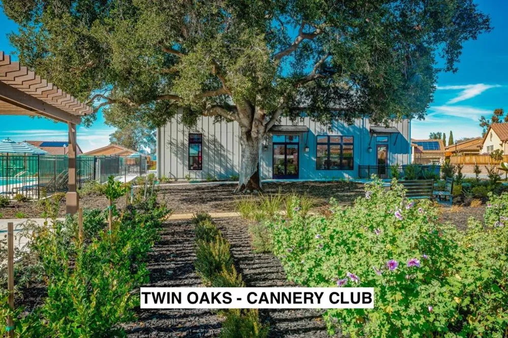 2106 White Oak Drive Hollister, CA 95023
