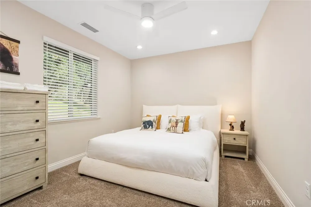 38614 Bon Veu Oakhurst, CA 93644