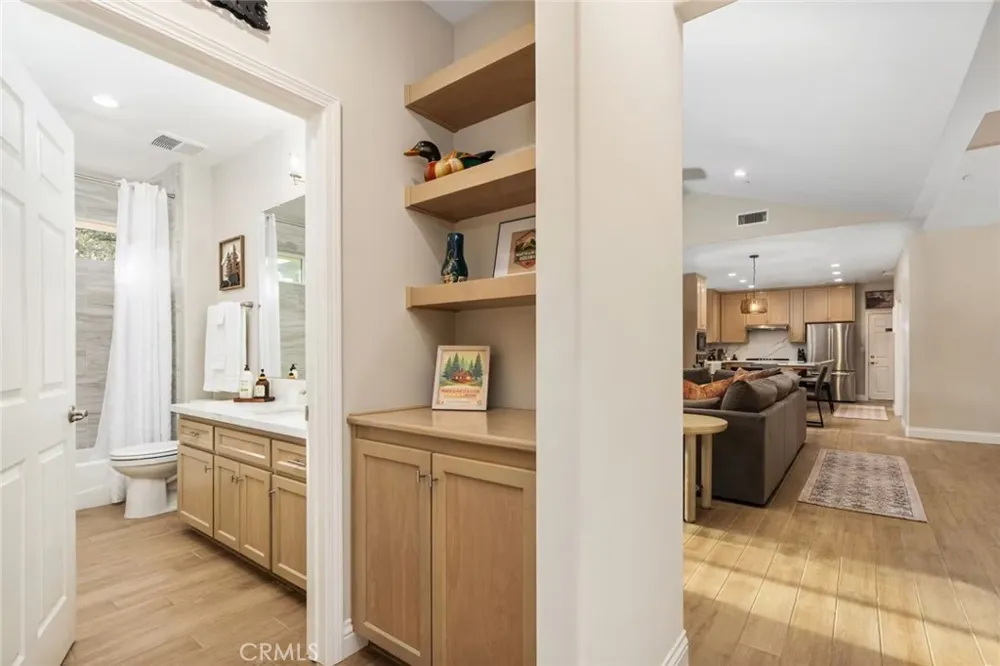 38614 Bon Veu Oakhurst, CA 93644