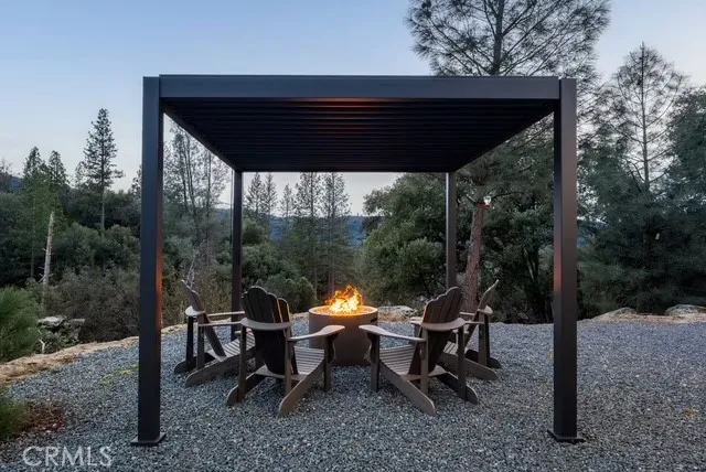 38614 Bon Veu Oakhurst, CA 93644