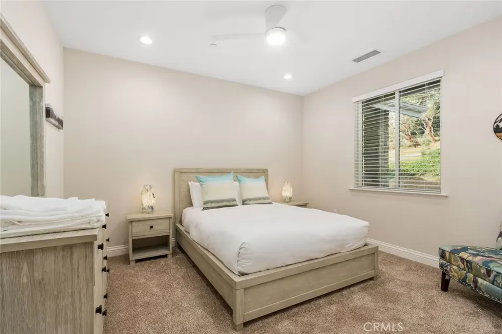 38614 Bon Veu Oakhurst, CA 93644
