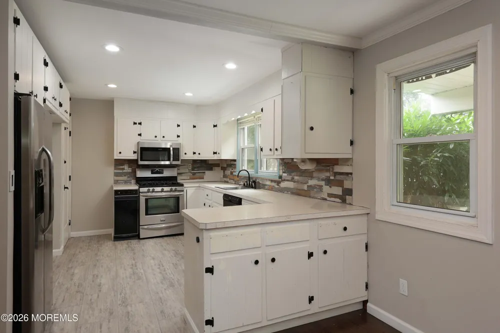 47 Phalanx Road Lincroft, NJ 07738