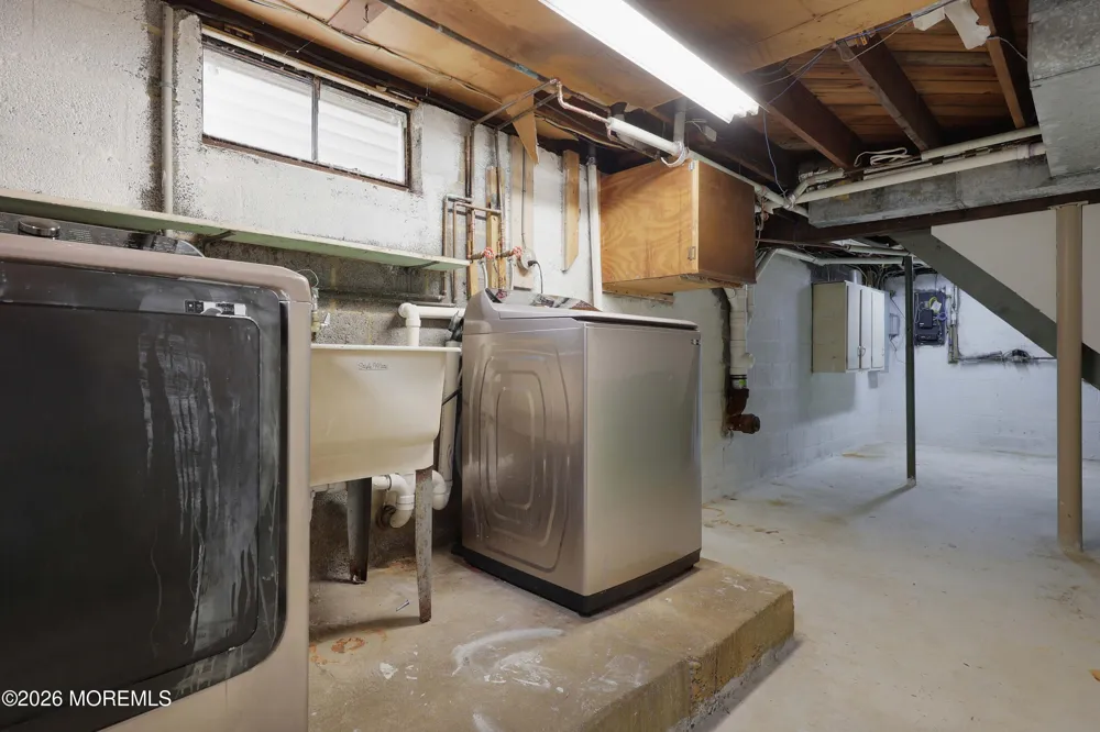 47 Phalanx Road Lincroft, NJ 07738