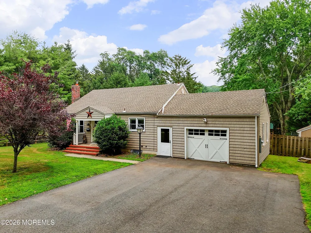 47 Phalanx Road Lincroft, NJ 07738