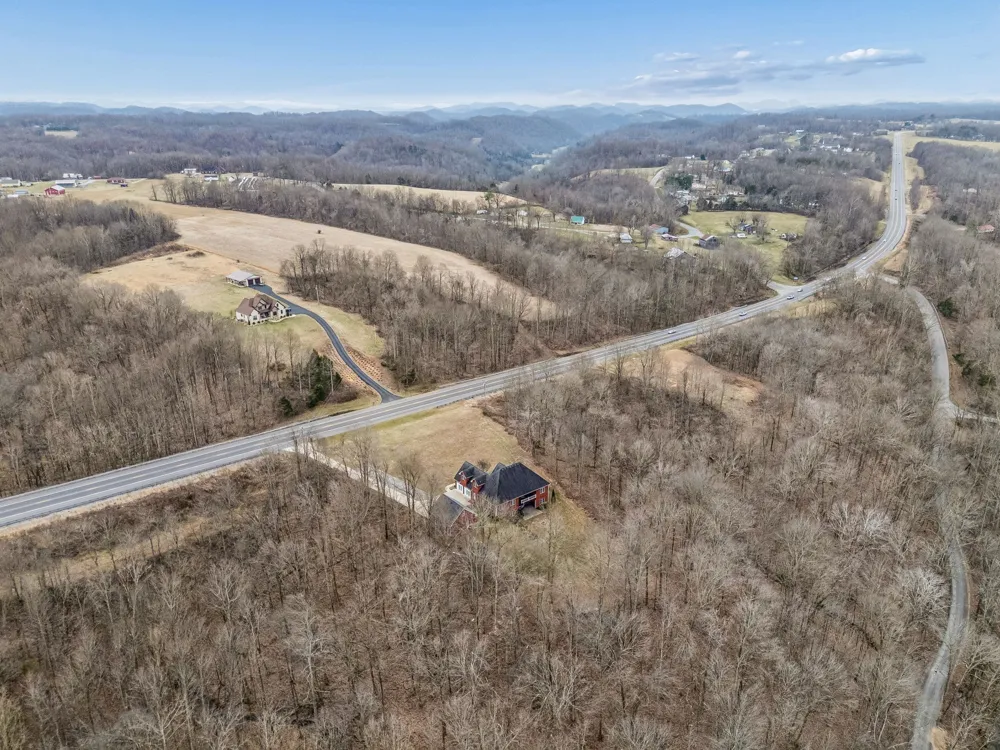 5140 Highway 52 W Lafayette, TN 37083