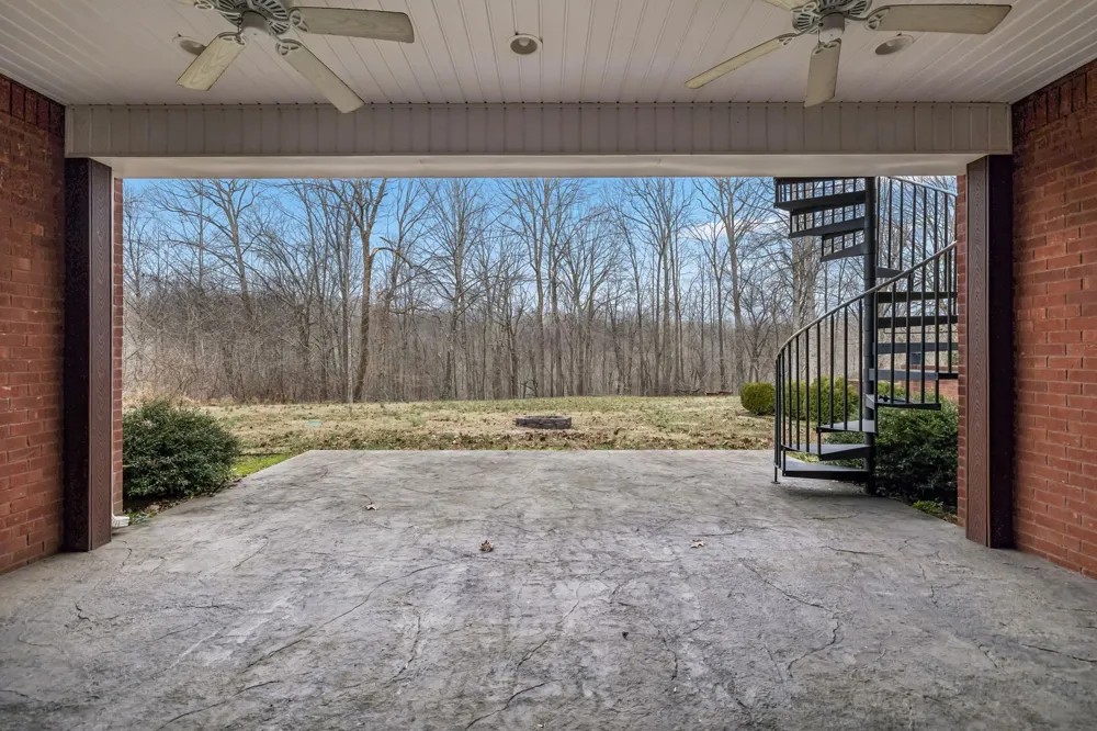 5140 Highway 52 W Lafayette, TN 37083