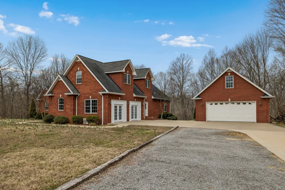 5140 Highway 52 W Lafayette, TN 37083