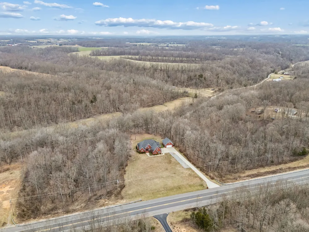 5140 Highway 52 W Lafayette, TN 37083