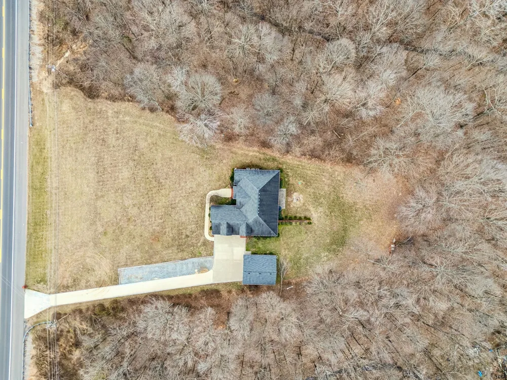 5140 Highway 52 W Lafayette, TN 37083