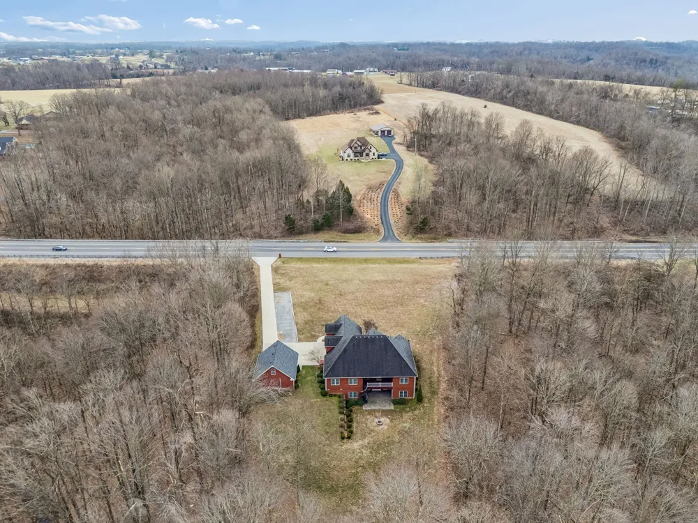 5140 Highway 52 W Lafayette, TN 37083