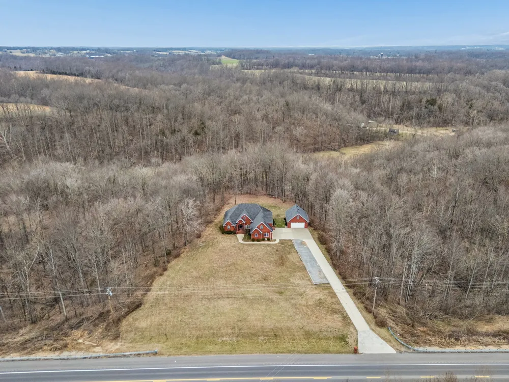5140 Highway 52 W Lafayette, TN 37083