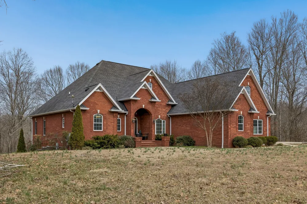 5140 Highway 52 W Lafayette, TN 37083