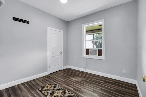 724 W Main St Watertown, TN 37184
