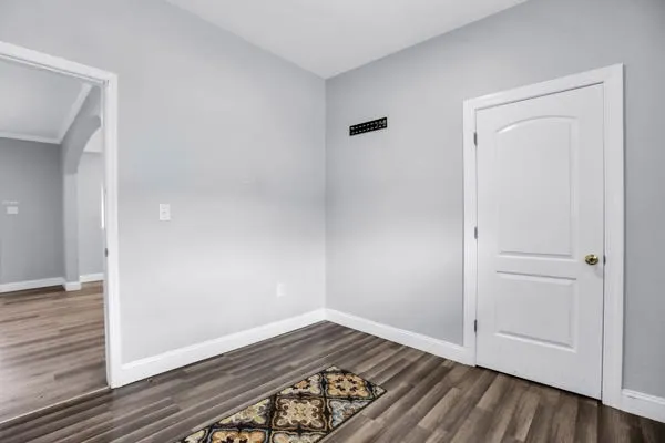 724 W Main St Watertown, TN 37184