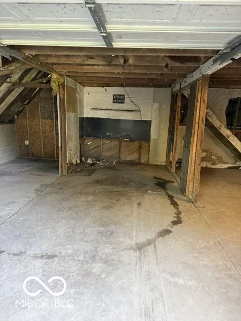 5685 Darwin Road West Terre Haute, IN 47885