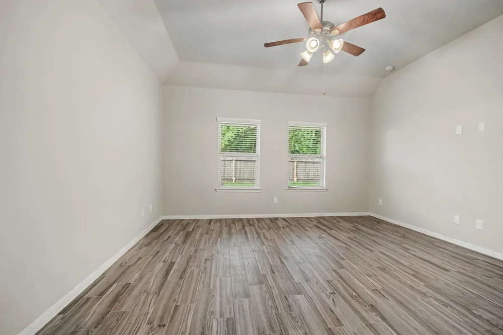 5127 Gulf Stream Lane Bacliff, TX 77518