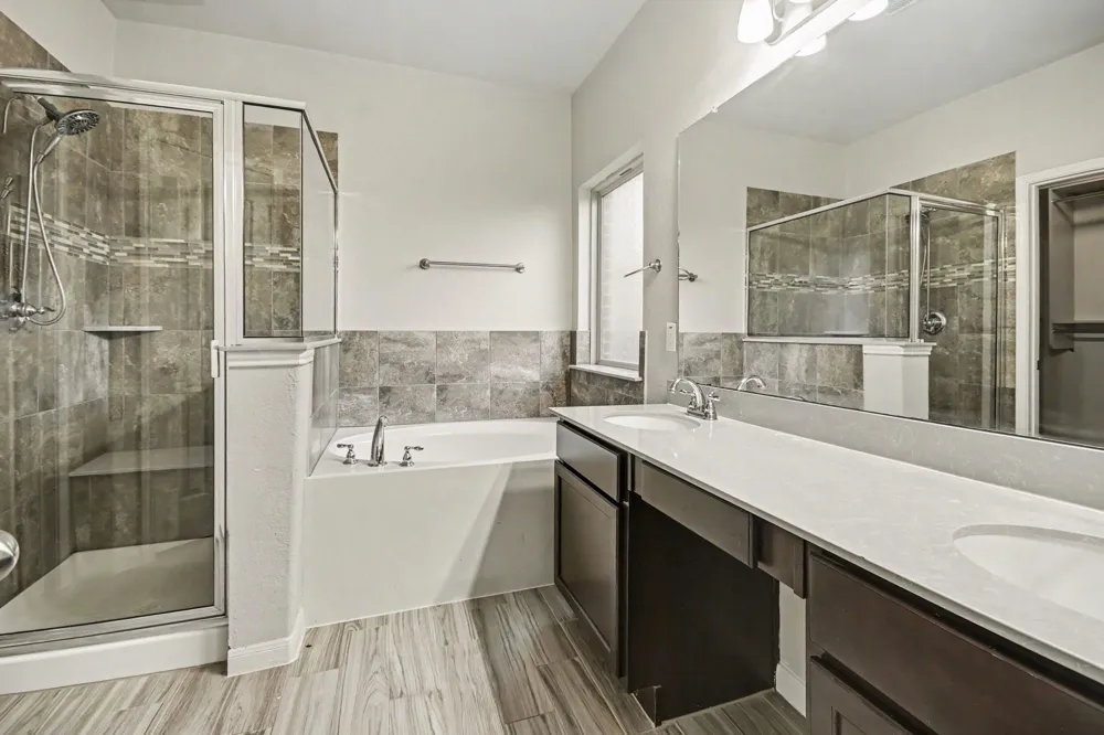 5127 Gulf Stream Lane Bacliff, TX 77518