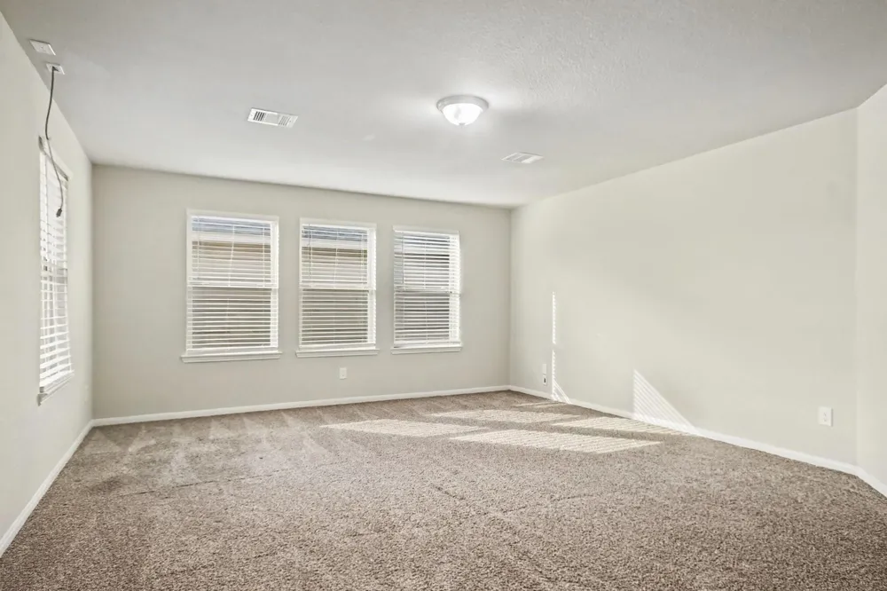 5127 Gulf Stream Lane Bacliff, TX 77518
