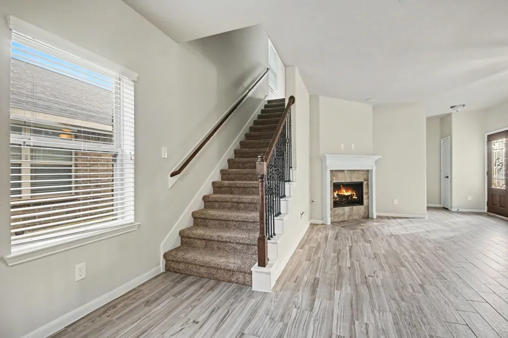 5127 Gulf Stream Lane Bacliff, TX 77518