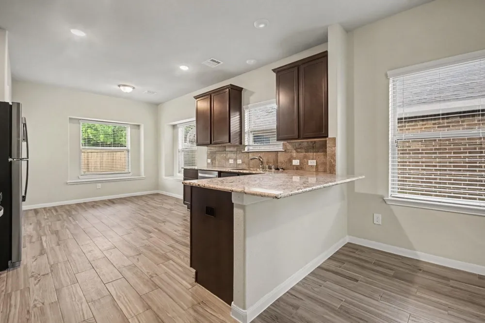 5127 Gulf Stream Lane Bacliff, TX 77518