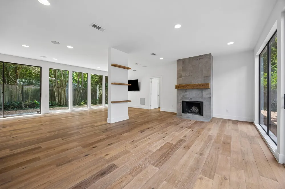 1 Boulevard Green Bellaire, TX 77401