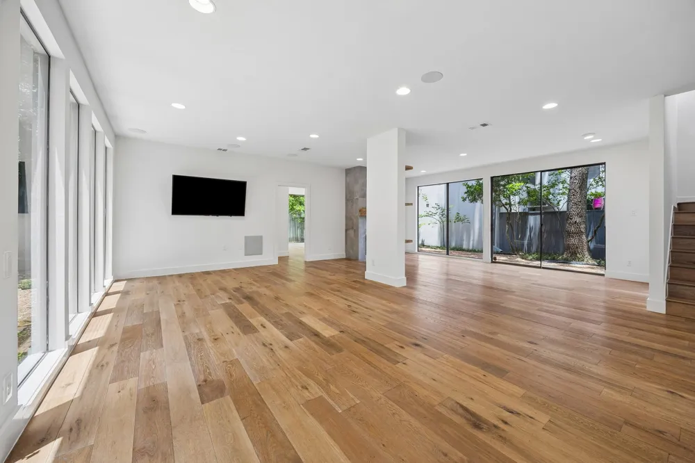 1 Boulevard Green Bellaire, TX 77401