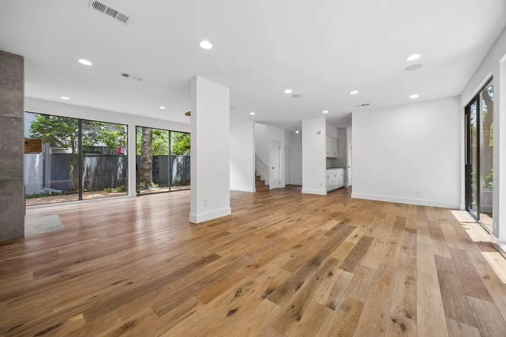 1 Boulevard Green Bellaire, TX 77401