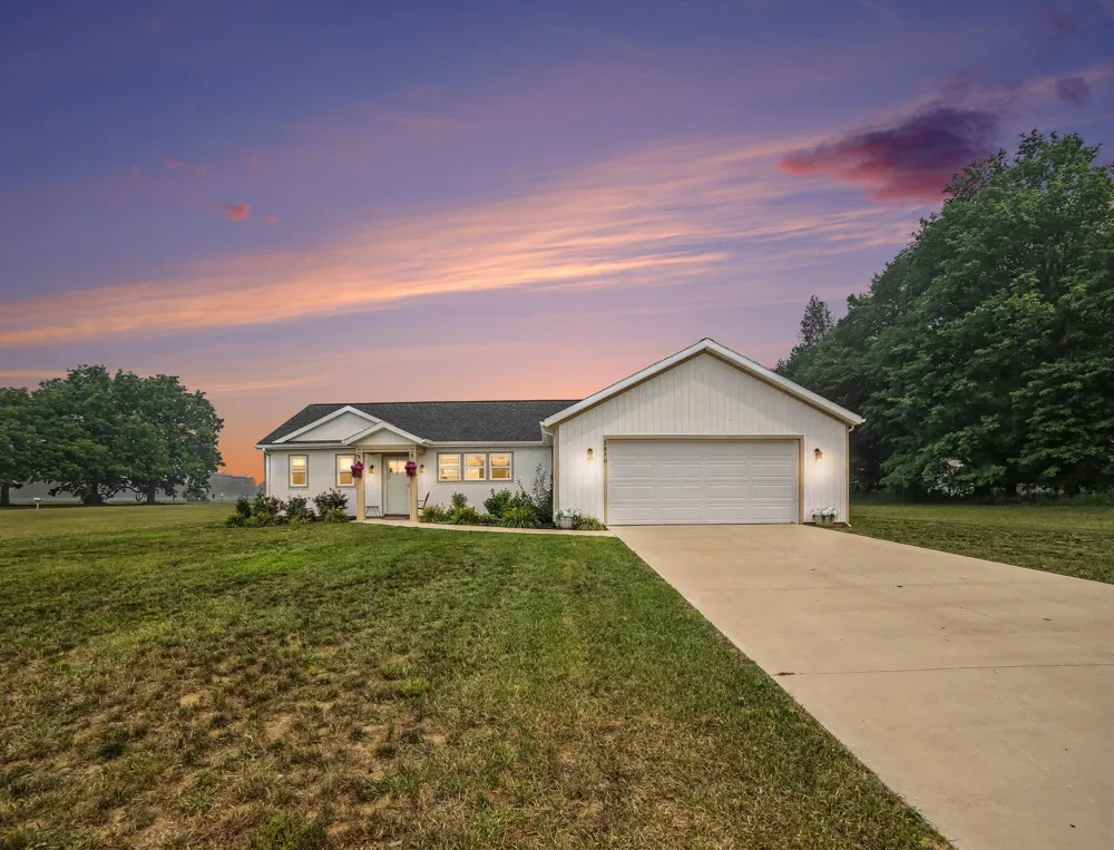 3970 W Destiny Drive Hart, MI 49420