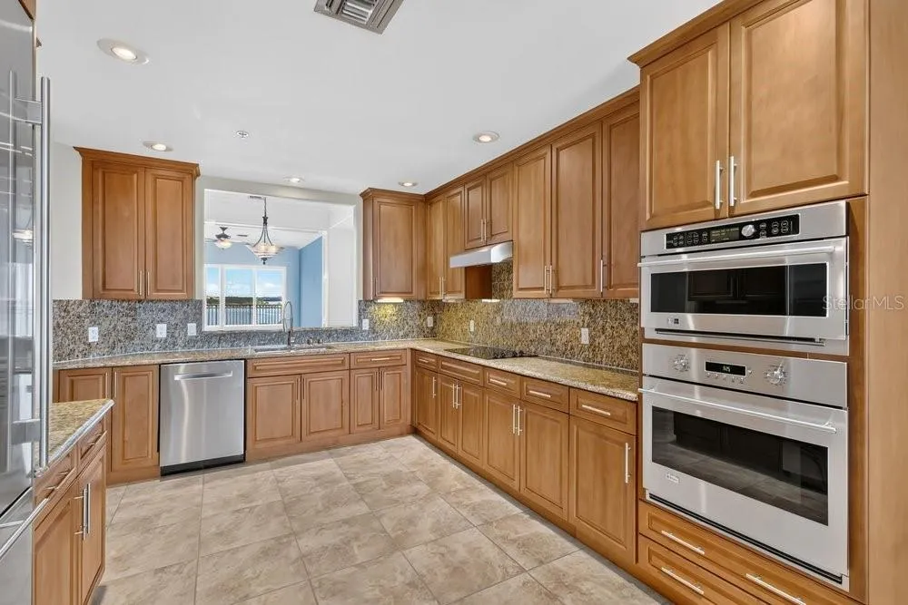8749 THE ESPLANADE #22 Orlando, FL 32836