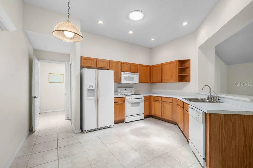 1148 CORINTH GREENS DRIVE Sun City Center, FL 33573