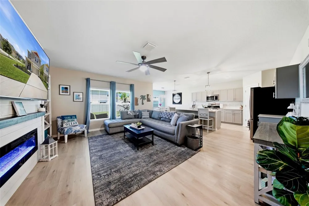 12953 CAMARILLO PLACE Lithia, FL 33547
