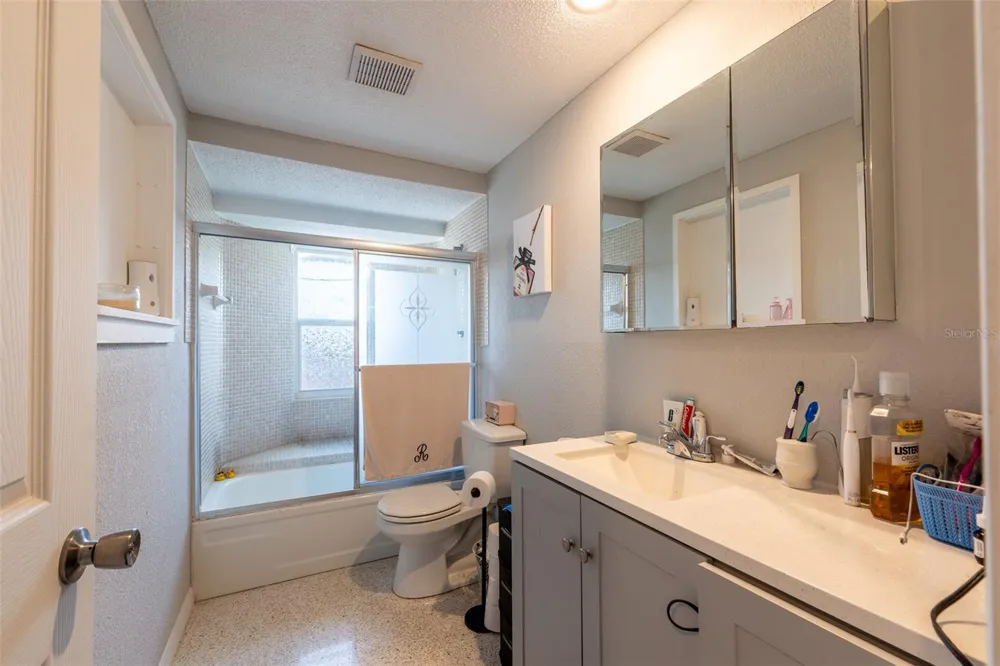 185 WINSON AVENUE Englewood, FL 34223